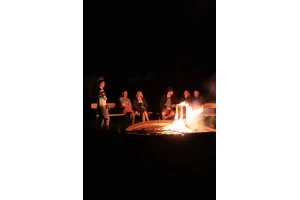 Gemütliches Beisammensein am Schwedenfeuer