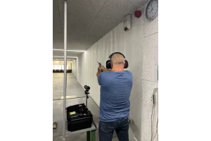 Andi mit dem Revolver